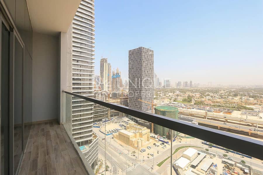 Exclusive | 2 BR + Maids | Prime Location - Image 11