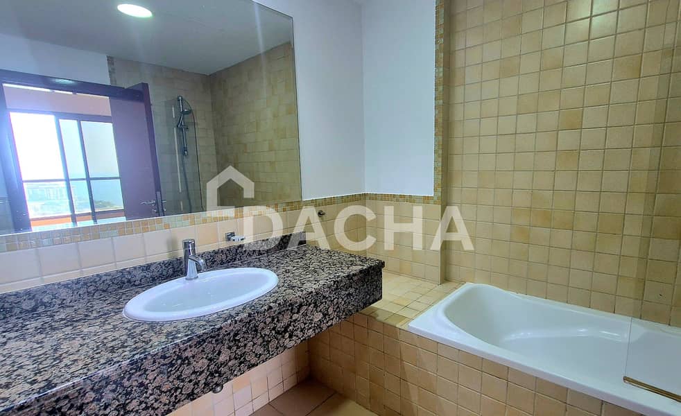 Bright Spacious Duplex | Vacant | Sea View - Image 13