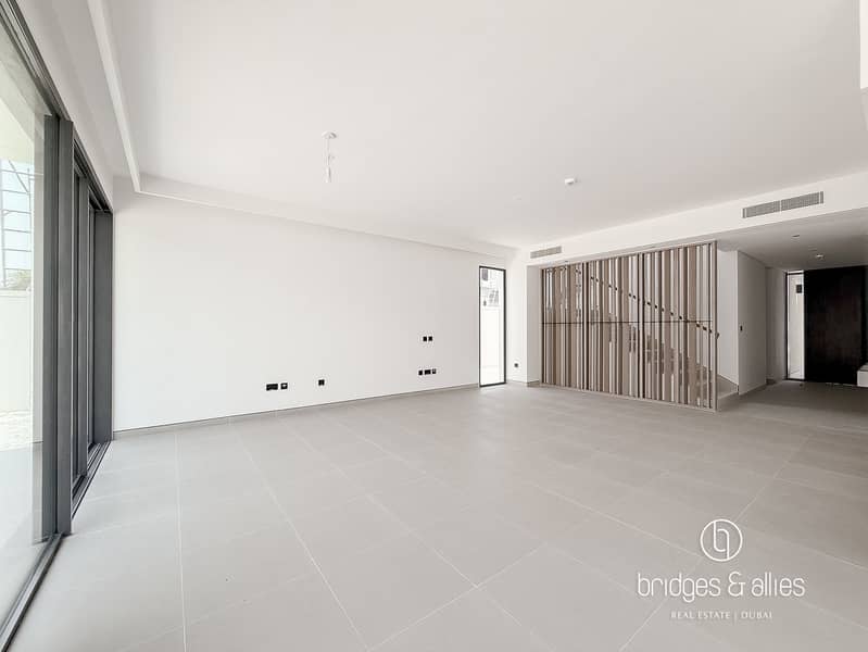 SEMI OPEN KITCHEN | 5 BED | COMMUNITY PATHWAY VIEW