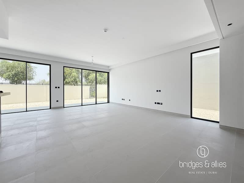 SEMI OPEN KITCHEN | 5 BED | COMMUNITY PATHWAY VIEW