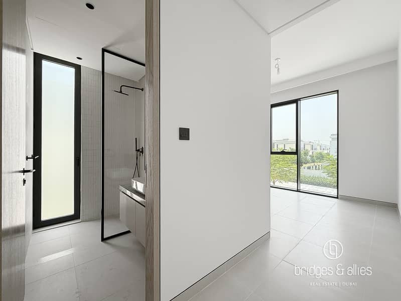 SEMI OPEN KITCHEN | 5 BED | COMMUNITY PATHWAY VIEW - Image 12