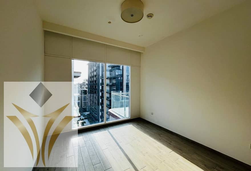 Bright Home with Stunning Community Views Ready - Image 10