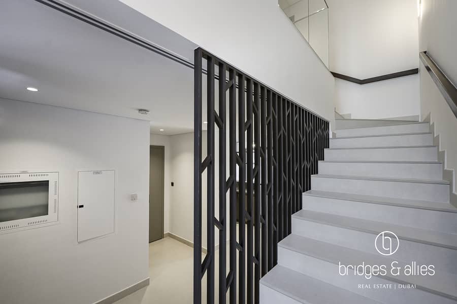 STYLISH 3BR + MAID | NATURAL LIGHT | AURA GARDENS