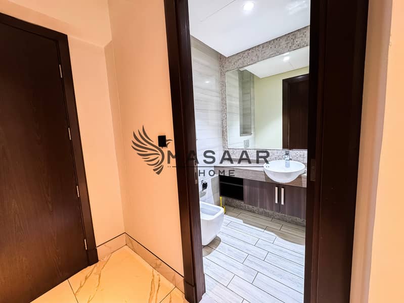 Huge Balcony | Spacious Layout | Prime Location - Image 17