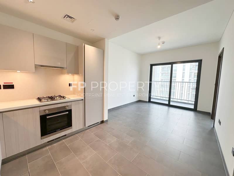 Waterfront Luxury | Modern 2BR I Vacant - Image 9