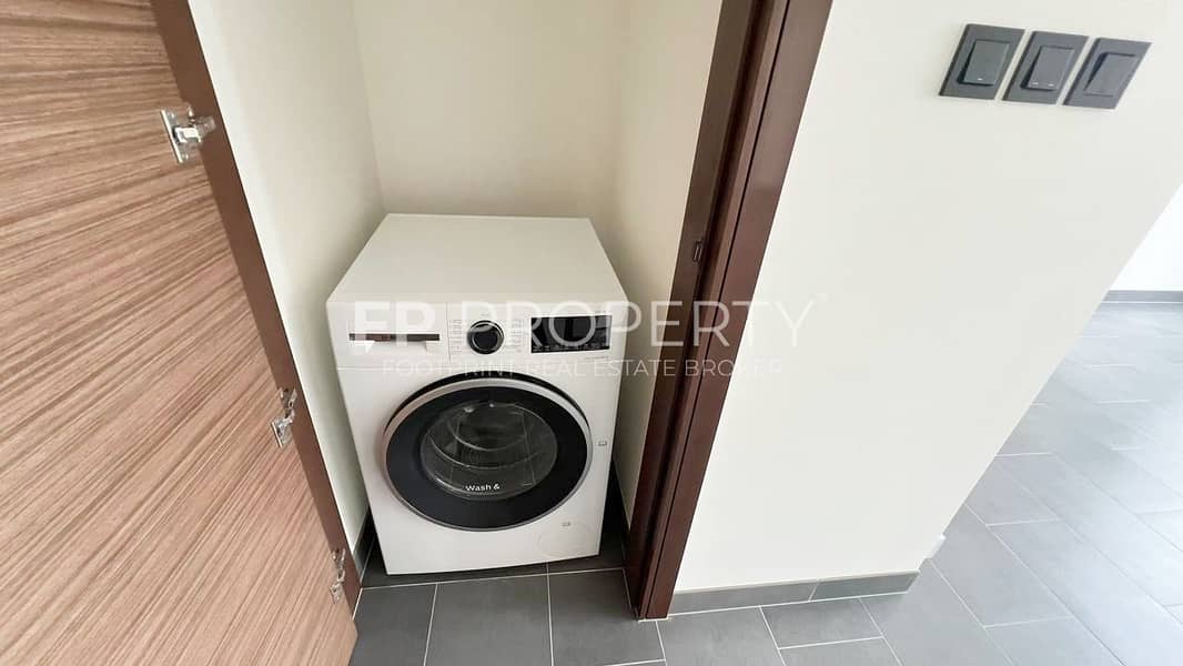 Waterfront Luxury | Modern 2BR I Vacant - Image 10