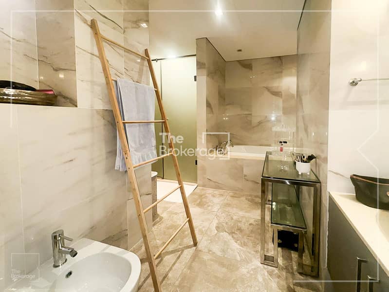 Upgraded | Full Sea View | Ready for Move in - Image 20