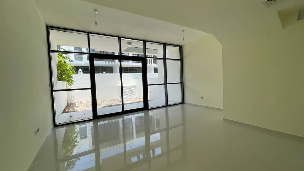 Spacious | Closed Kitchen | Perfect Condition