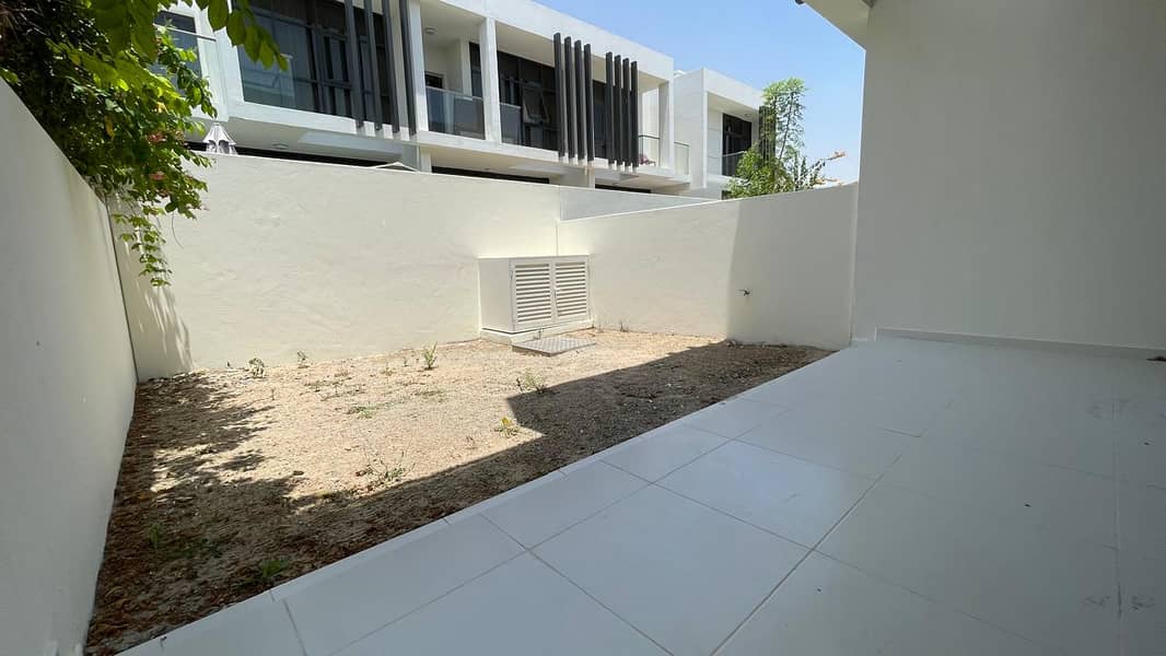 Spacious | Closed Kitchen | Perfect Condition