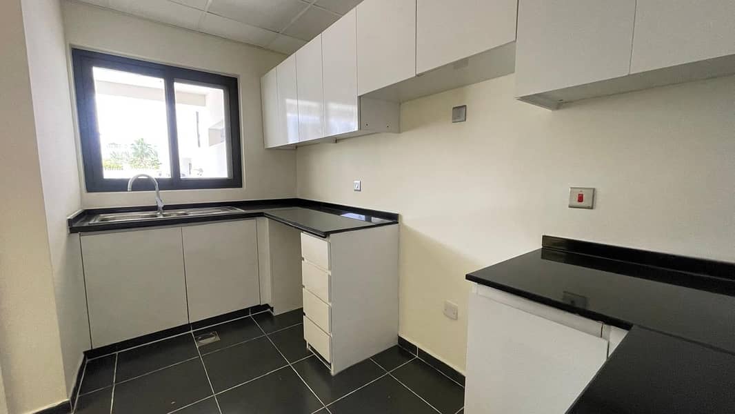 Spacious | Closed Kitchen | Perfect Condition