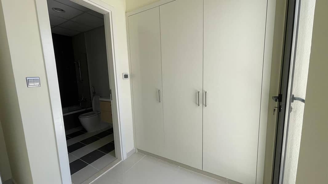 Spacious | Closed Kitchen | Perfect Condition - Image 8