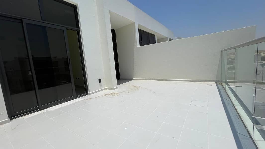 Spacious | Closed Kitchen | Perfect Condition - Image 14