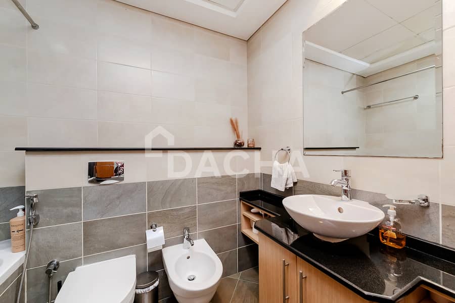 Sea View | Great Layout | Good ROI - Image 14