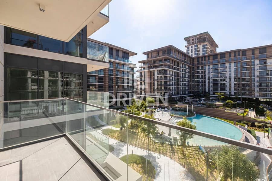 Spacious and Corner | High Floor | Vacant