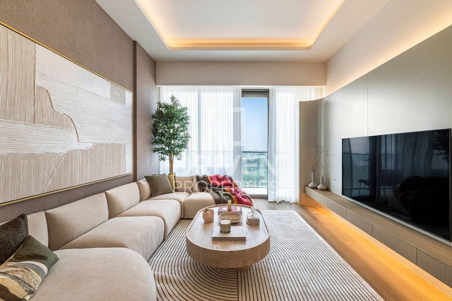 Stunning Apt | Fully Upgraded | Safa Park View