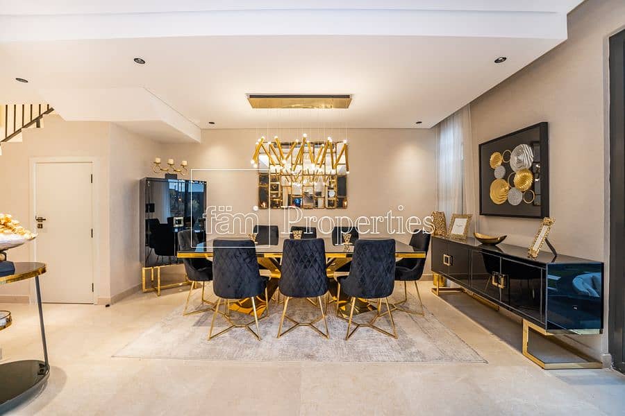 Upgraded | Decorated | Fireplace | The Best Villa - Image 8