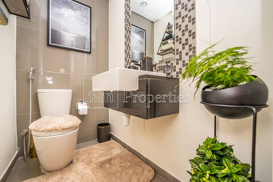 Upgraded | Decorated | Fireplace | The Best Villa - Image 13