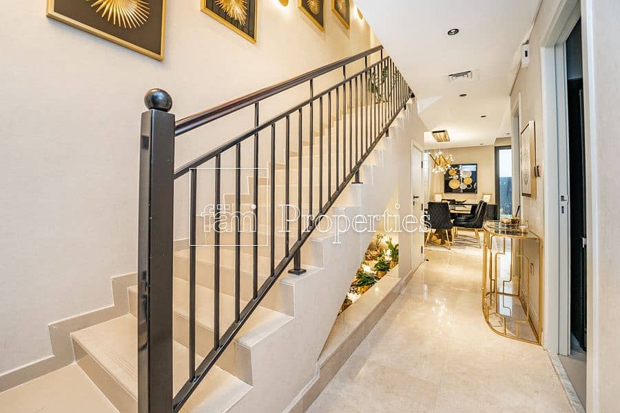 Upgraded | Decorated | Fireplace | The Best Villa - Image 14