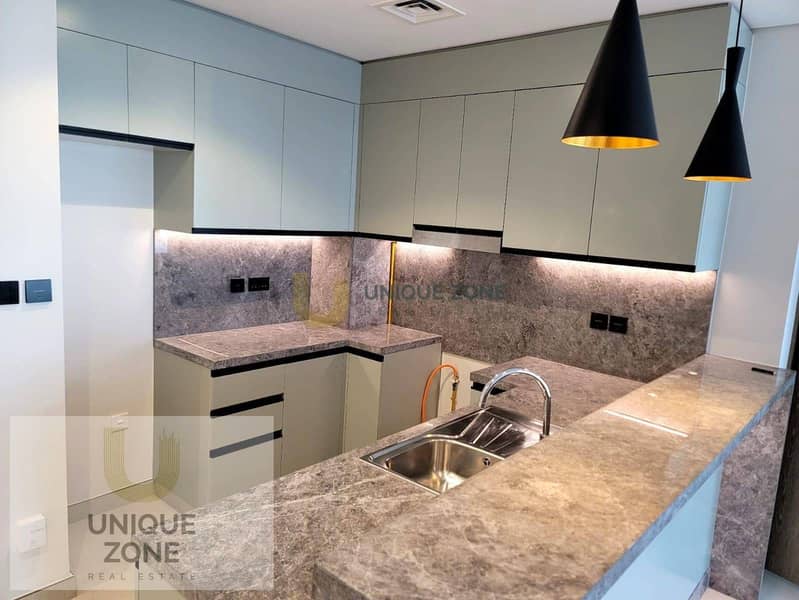 Community View | Vacant | Spacious | 1 Bedroom