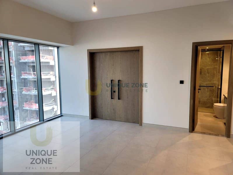 Community View | Vacant | Spacious | 1 Bedroom - Image 8