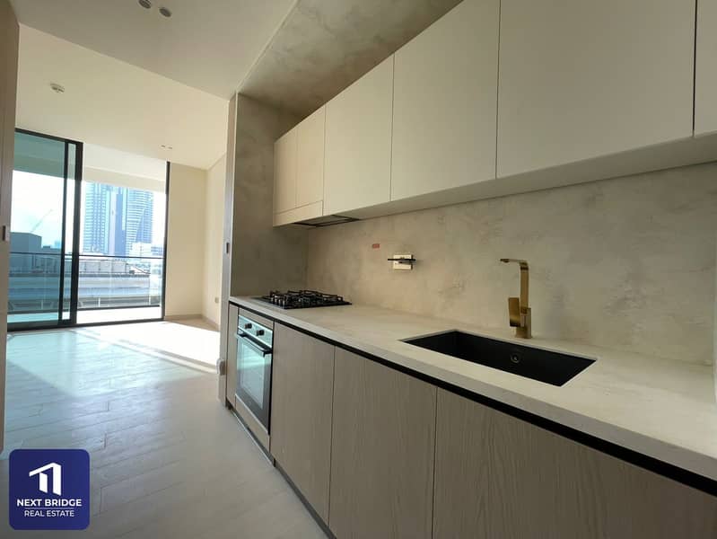 Available | Spacious | Hot Location