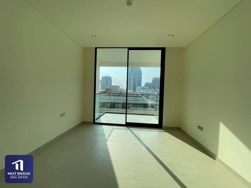 Available | Spacious | Hot Location