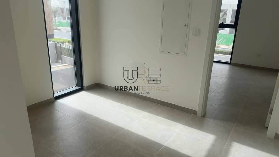 Newly Handed Over | Elegant Villa | Open Kitchen | Bright Interiors - Image 17