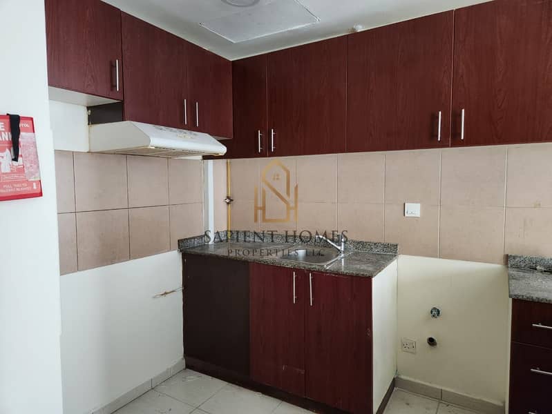 Compact Layout - Chiller Free - Pets Allowed