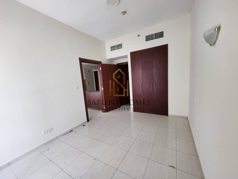 Compact Layout - Chiller Free - Pets Allowed - Image 7