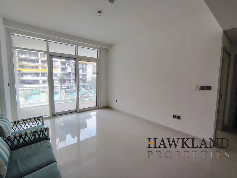 Modern Apartment with Stunning Skyline Views - Image 6