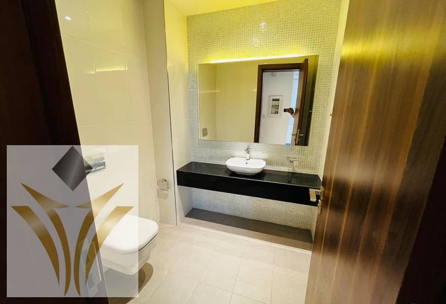 Ready to Move | Spacious MBR City Skyline View Apt - Image 11