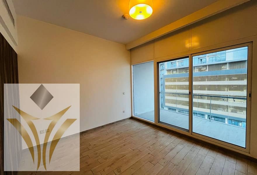 Ready to Move | Spacious MBR City Skyline View Apt - Image 12