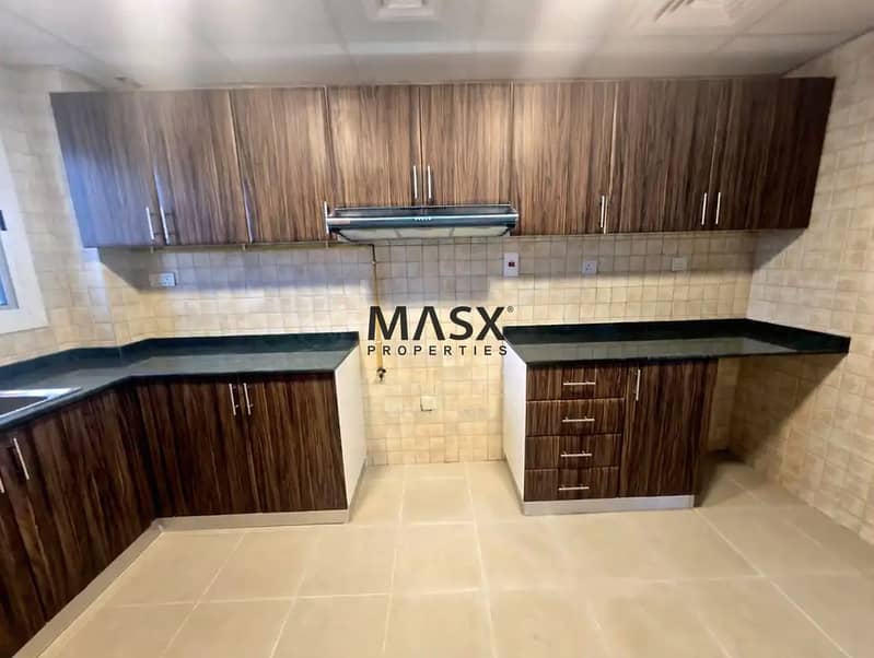 Ideal Living | Ready to Move In | Prime Location - Image 8