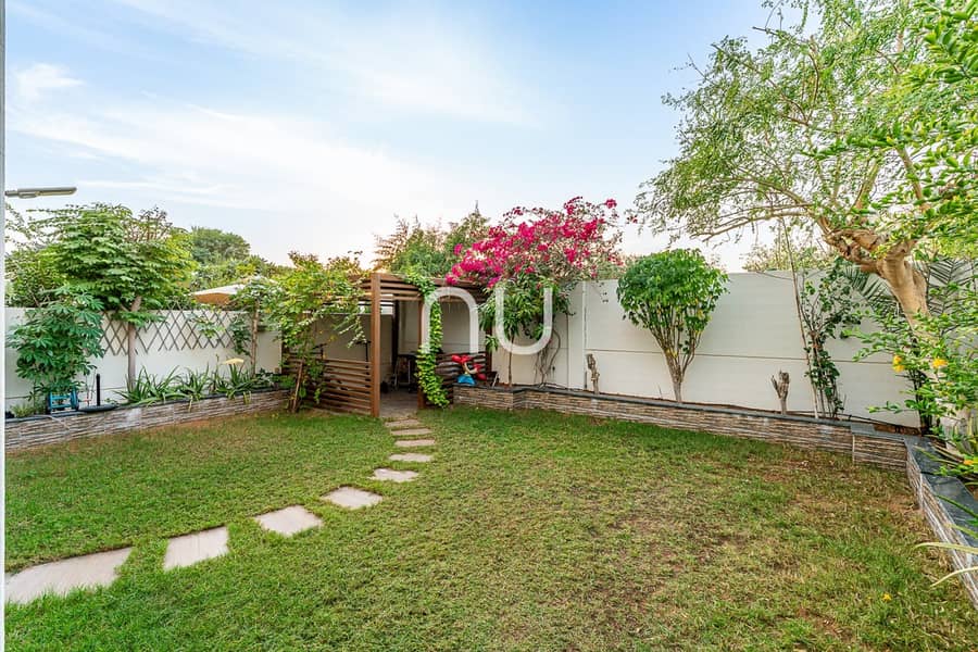 4 BR Townhouse| Single Row | Vacant On Transfer - Image 20