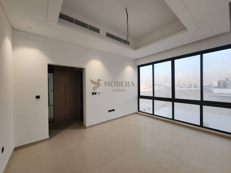 Spacious 5BR Family Villa | Bright & Airy | Modern