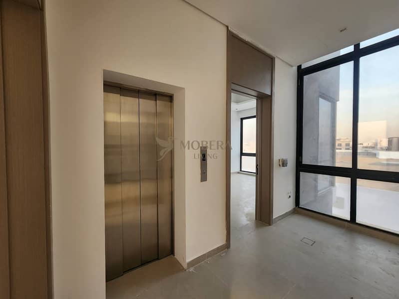 Spacious 5BR Family Villa | Bright & Airy | Modern - Image 7