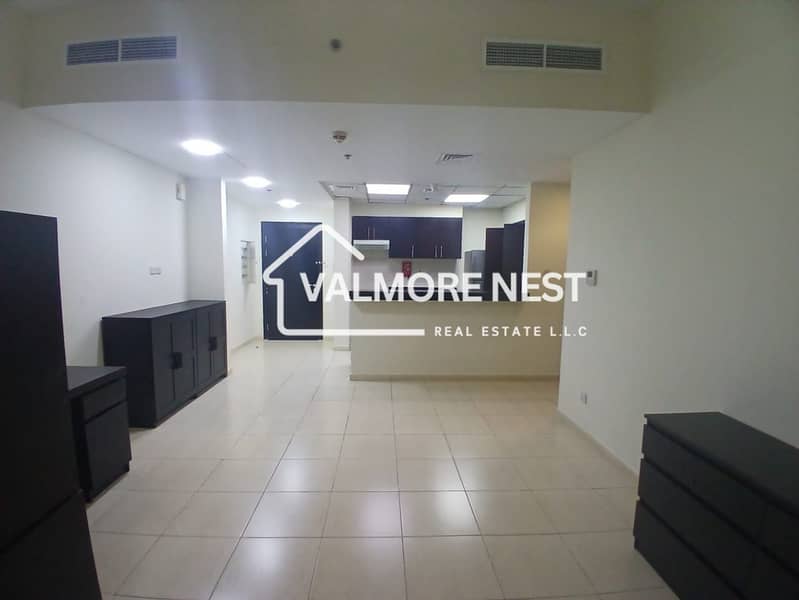 Spacious 2bhk I With huge balcony I Prime spot