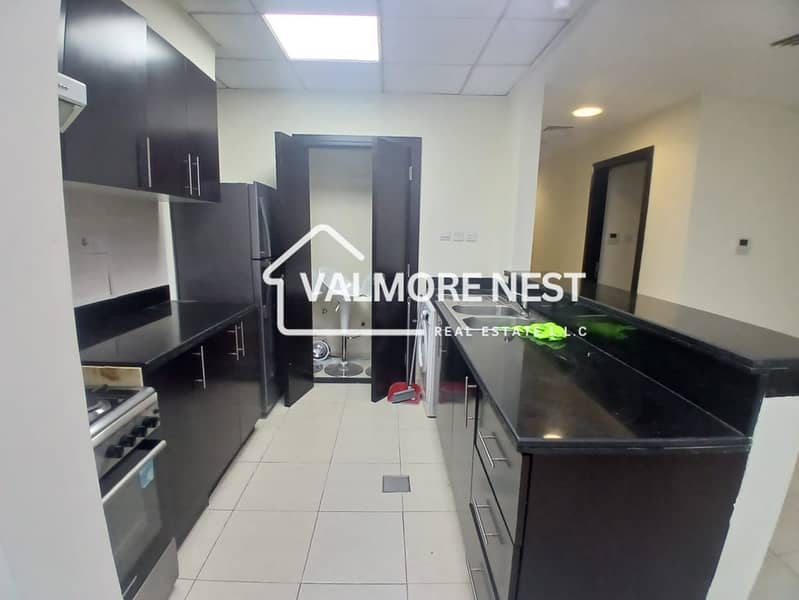 Spacious 2bhk I With huge balcony I Prime spot