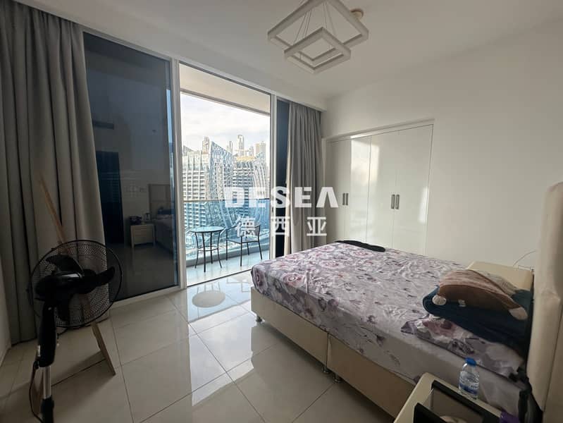 Vacant | Canal - Burj Khalifa View | Furnished