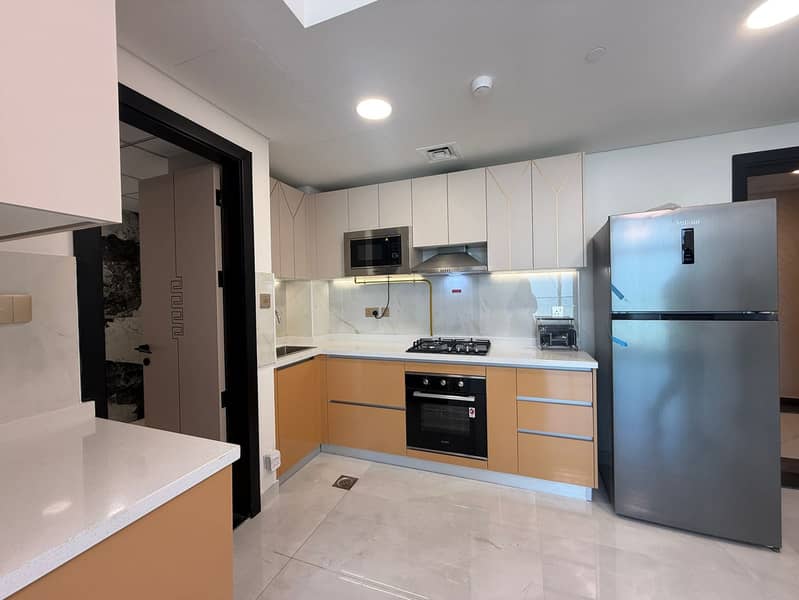 Vacant | Prime Location | Spacious Layout - Image 7