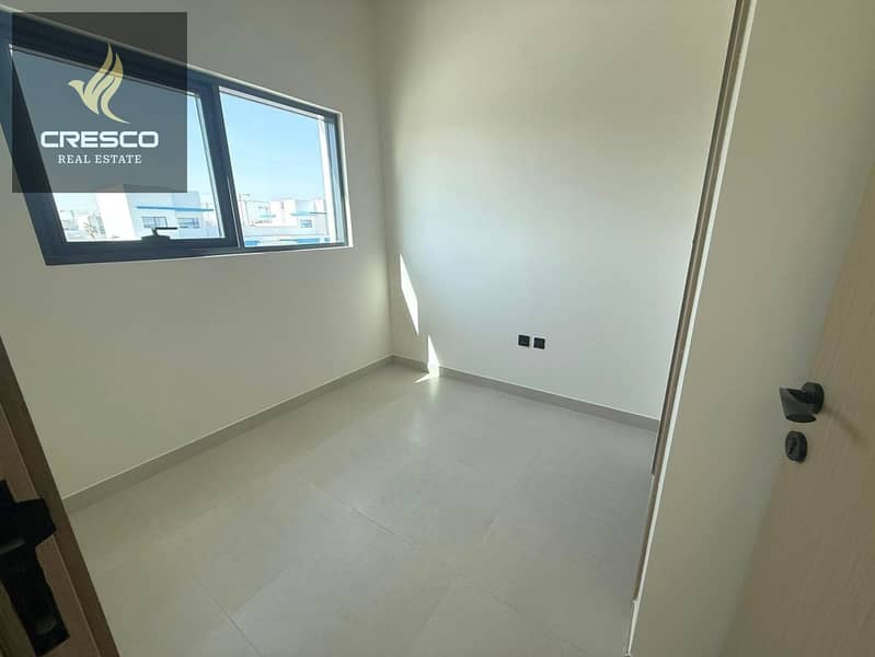 SINGLE ROW | SPACIOUS | BRAND NEW - Image 11