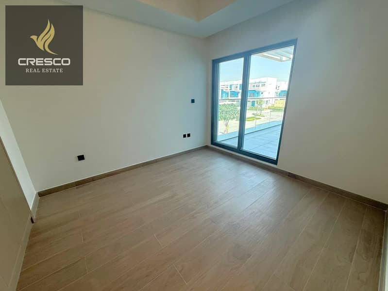 SINGLE ROW | SPACIOUS | BRAND NEW - Image 9