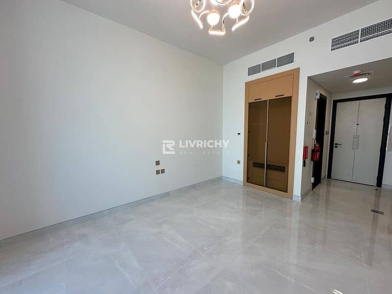 HIGH FLOOR | BRAND NEW | SEMI FURNISHED