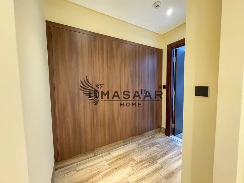 Canal n Skyline View | Huge Balcony | Negotiable - Image 6