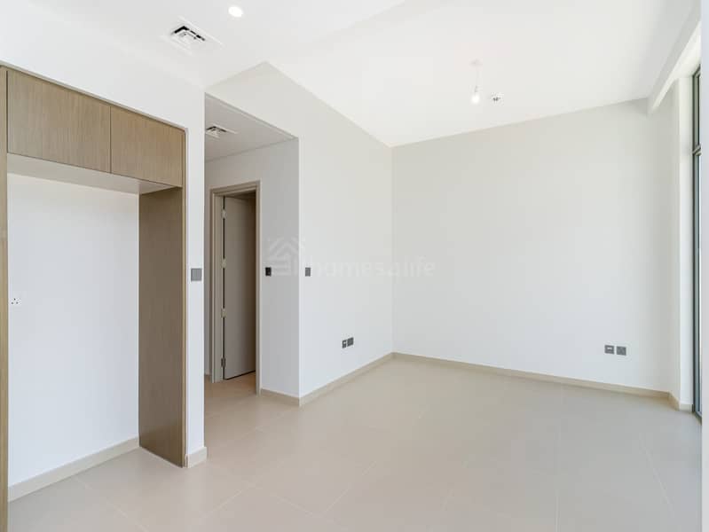 Exclusive | On Pool and Park | Prime Location