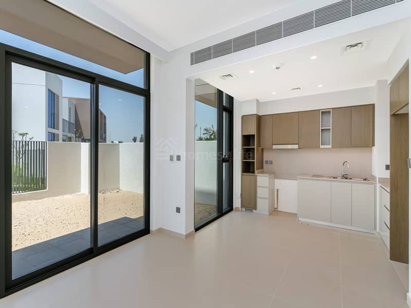 Exclusive | On Pool and Park | Prime Location