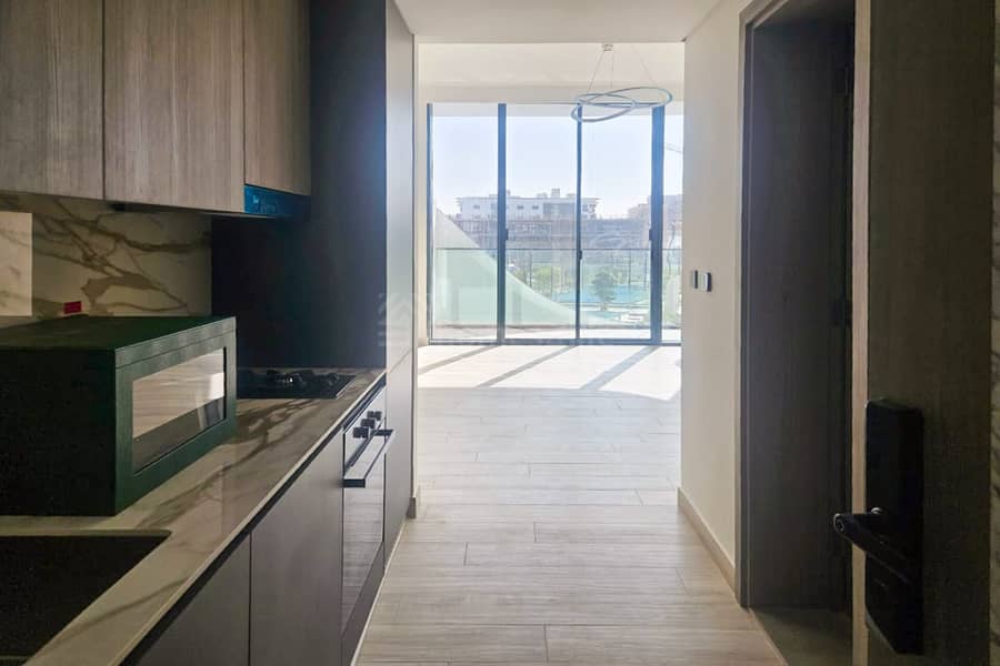 Modern Studio for Rent | Oxford Gardens Arjan