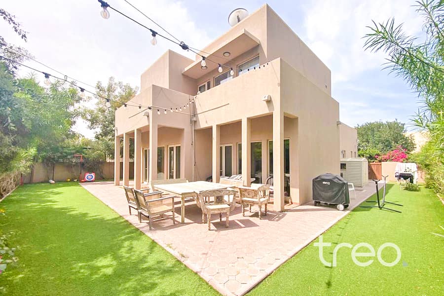 Park Backing | Single Row | Spacious Garden