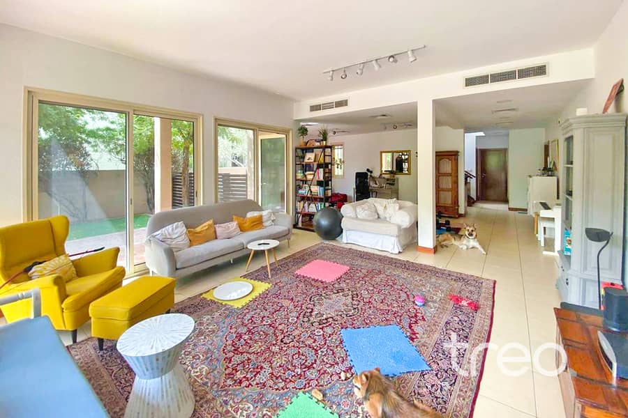 Park Backing | Single Row | Spacious Garden