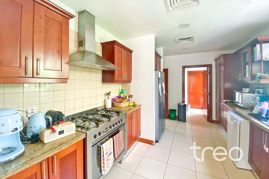 Park Backing | Single Row | Spacious Garden - Image 7